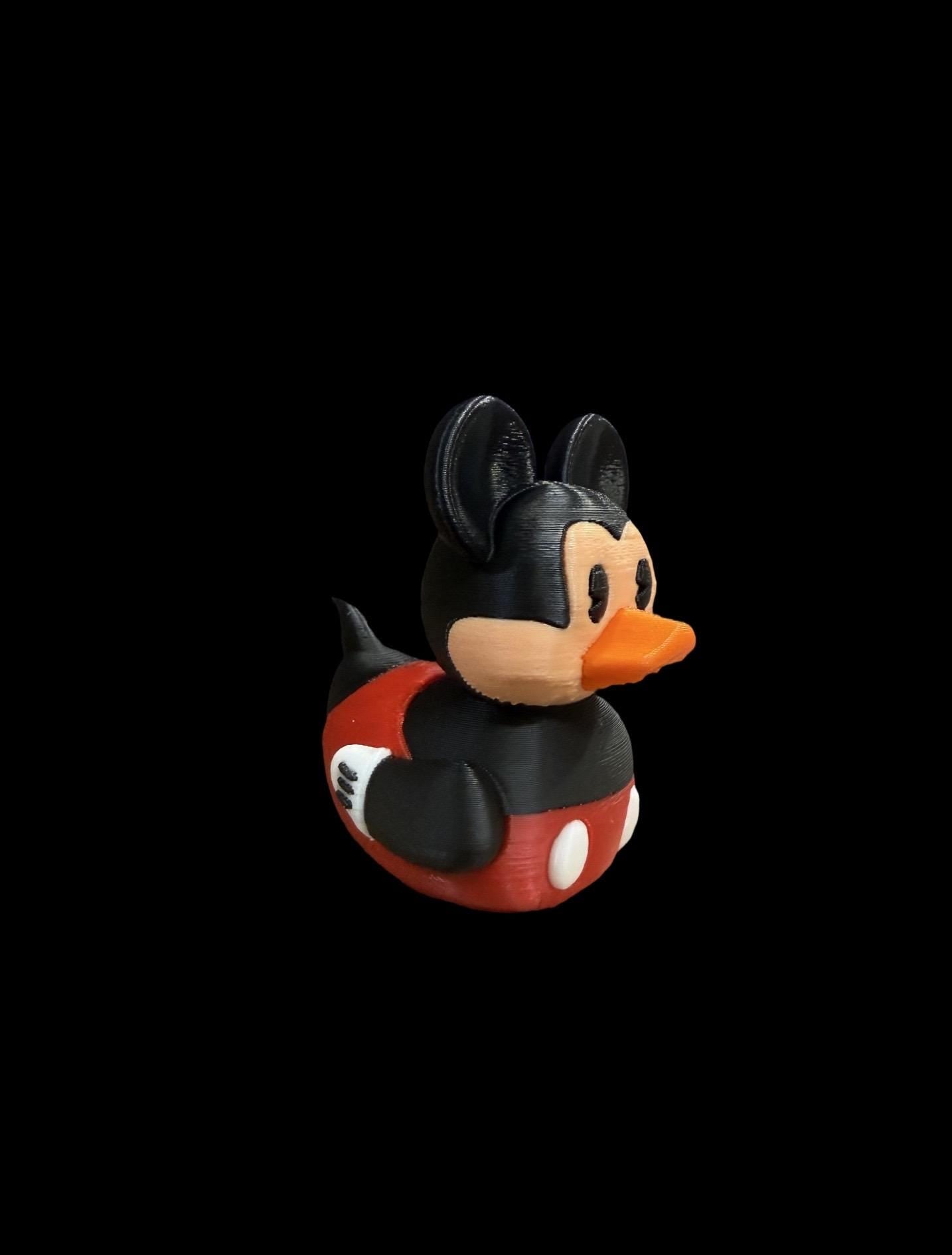 Mr. Buttons – The Cheerful Showstopper Duck