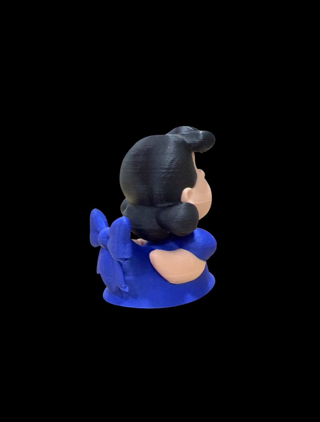 Lucy Duck – The Sassiest Snoopy-Sidekick Waddler