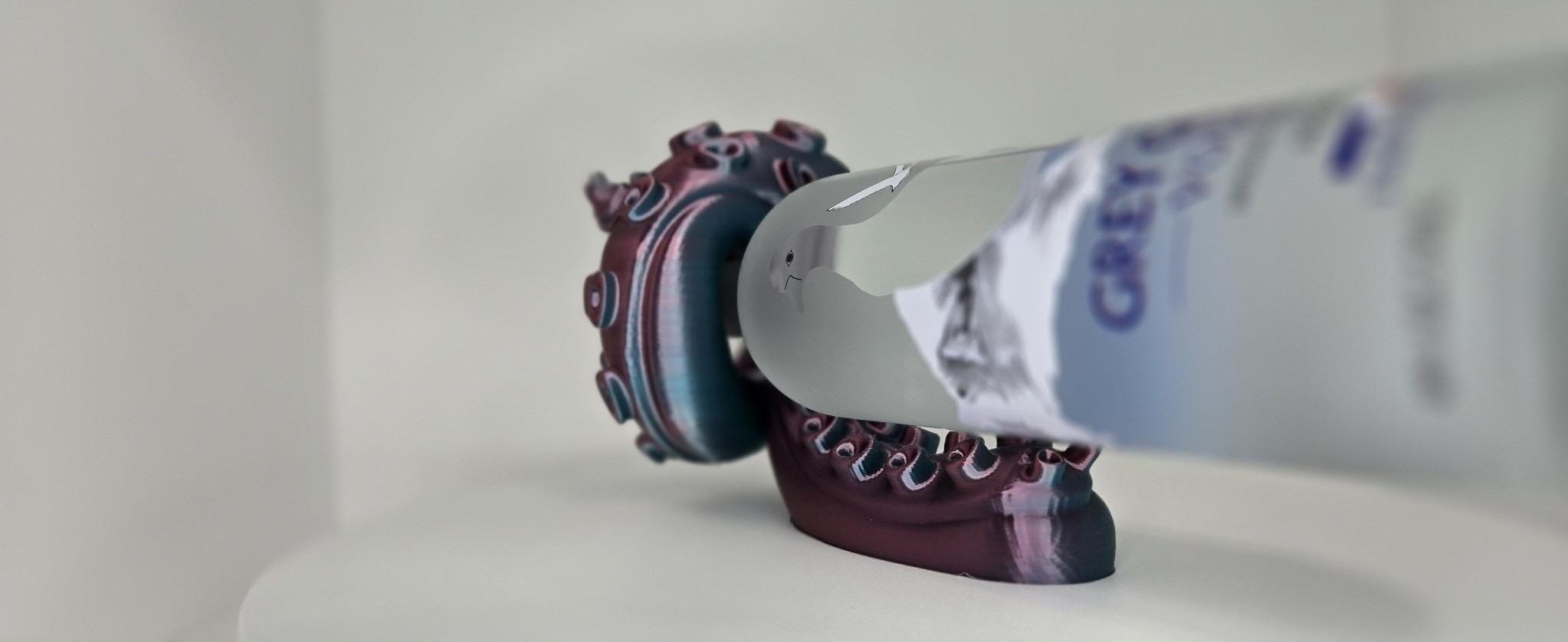 Tentacle Bottle Holder