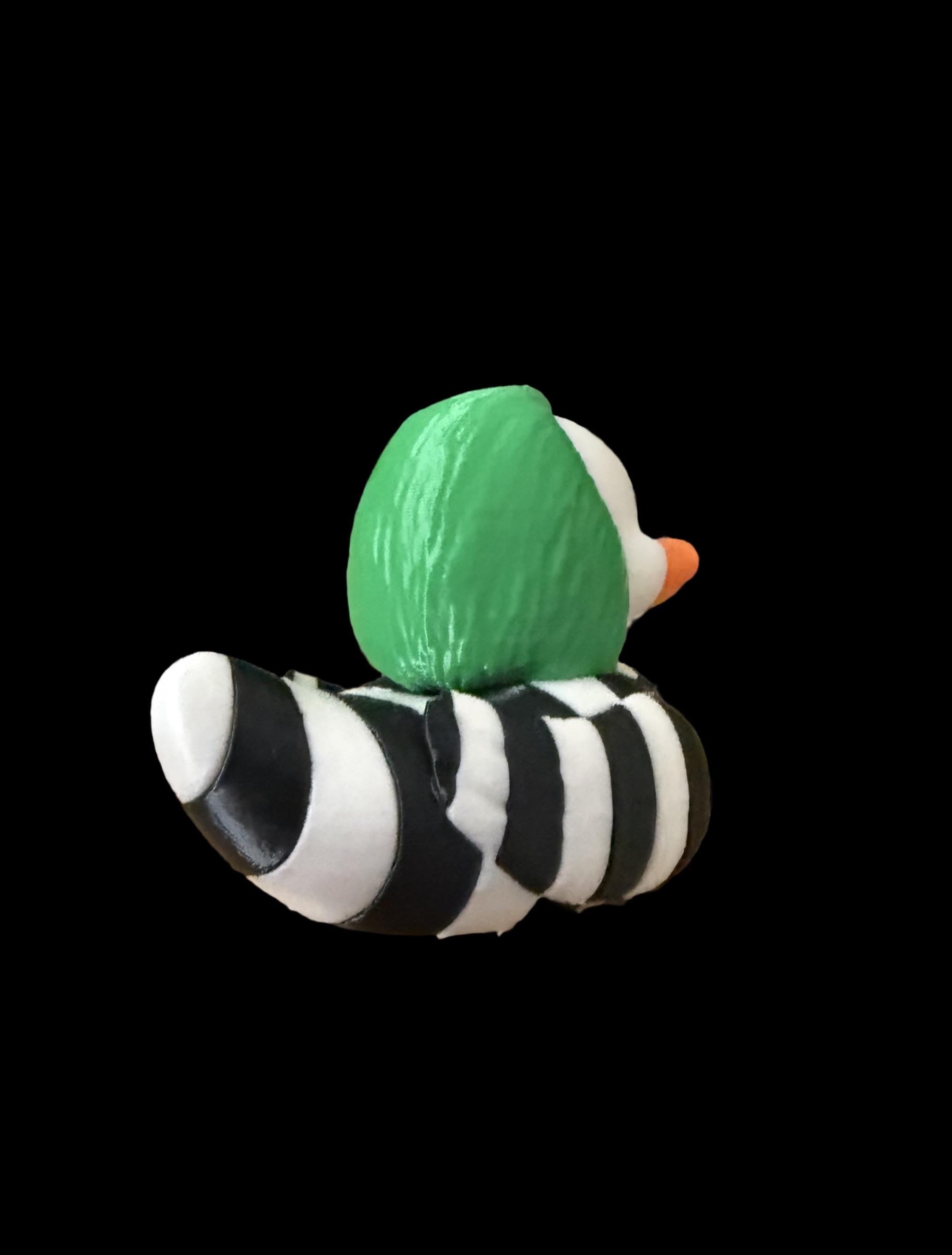 Grimquack the Trickster – Mischief in Feathers